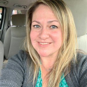 Meet your Posher, Nadia